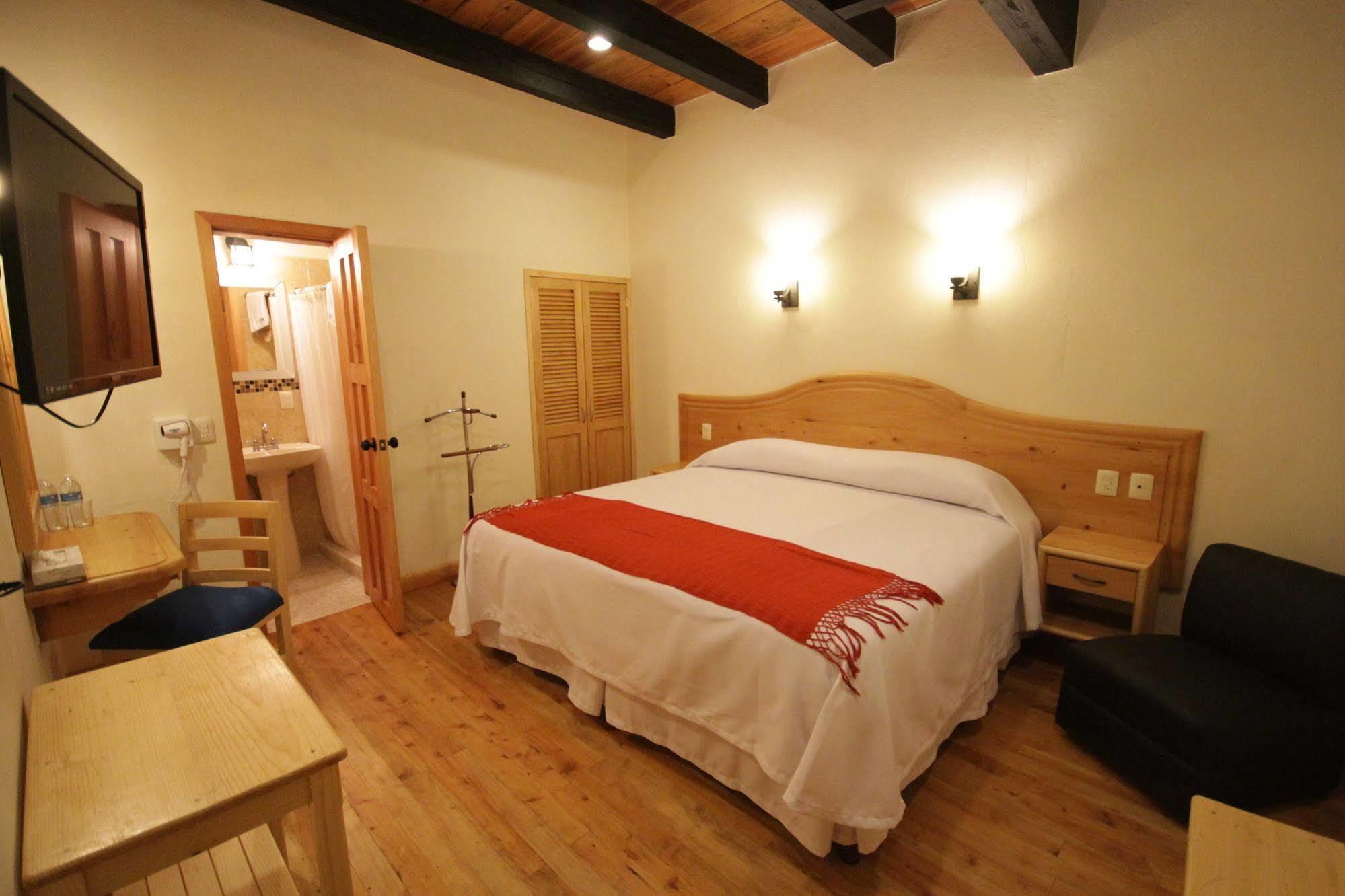 Hotel Provincia San Cristóbal de Las Casas Екстериор снимка